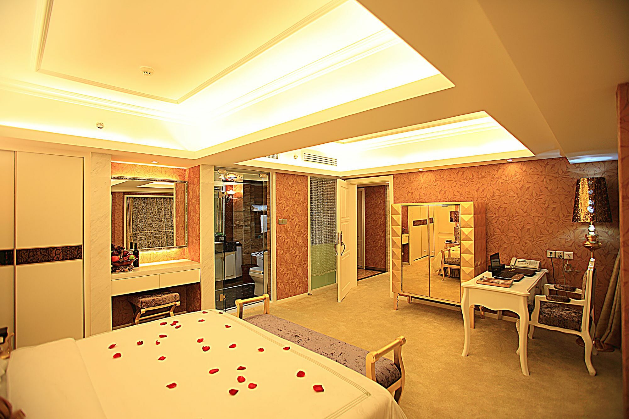 Perthden Hotel Shenzhen Bagian luar foto